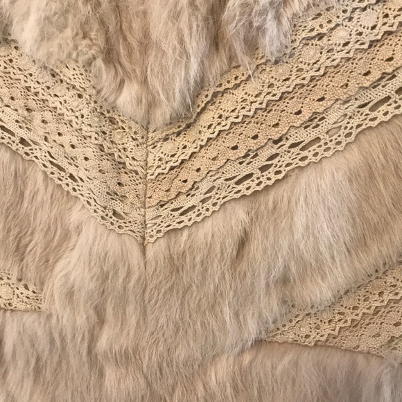 White Rabbit Fur Vest - Picture 3 of 4
